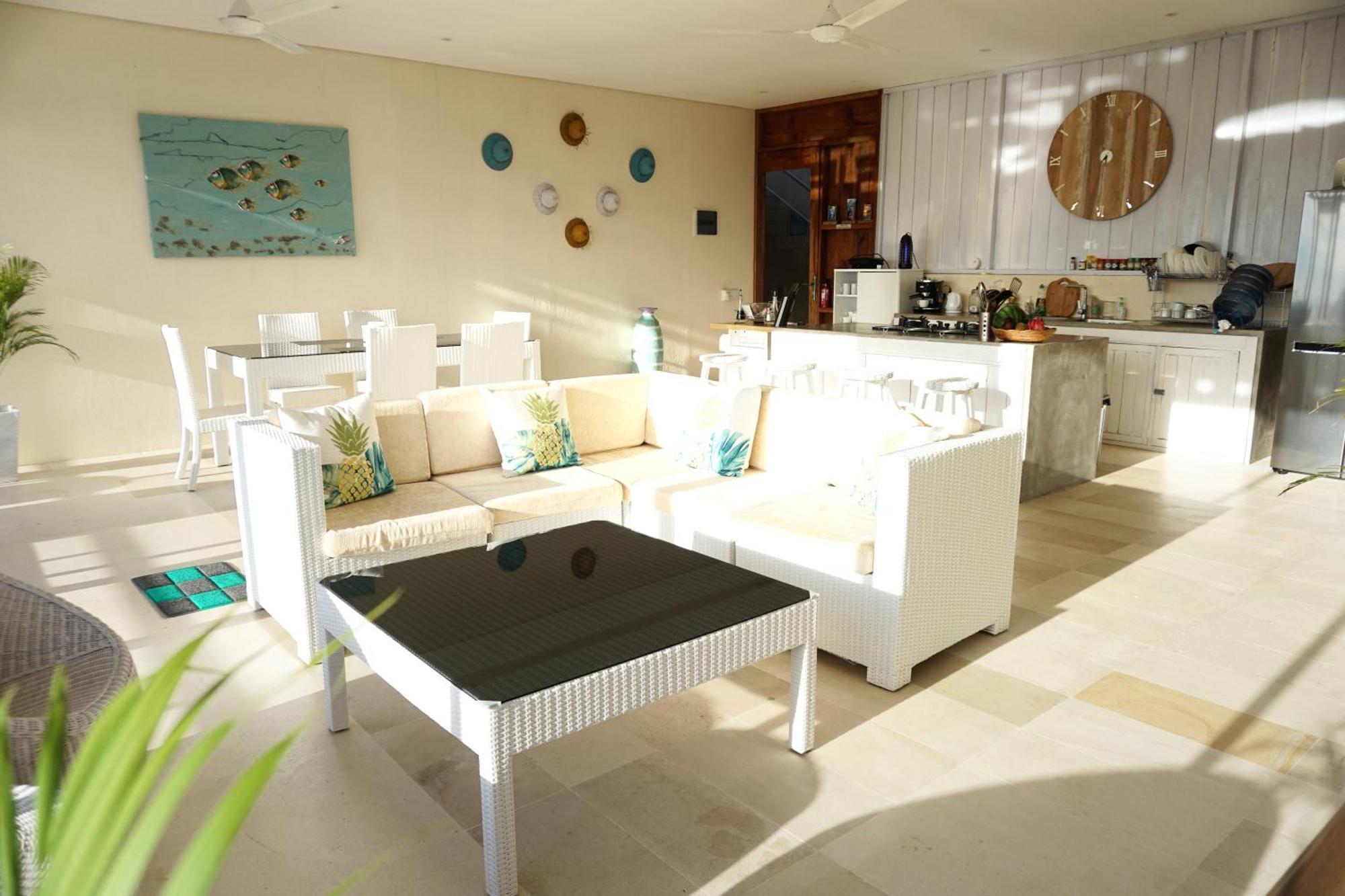 Villa Atas Pelangi Kuta  Esterno foto