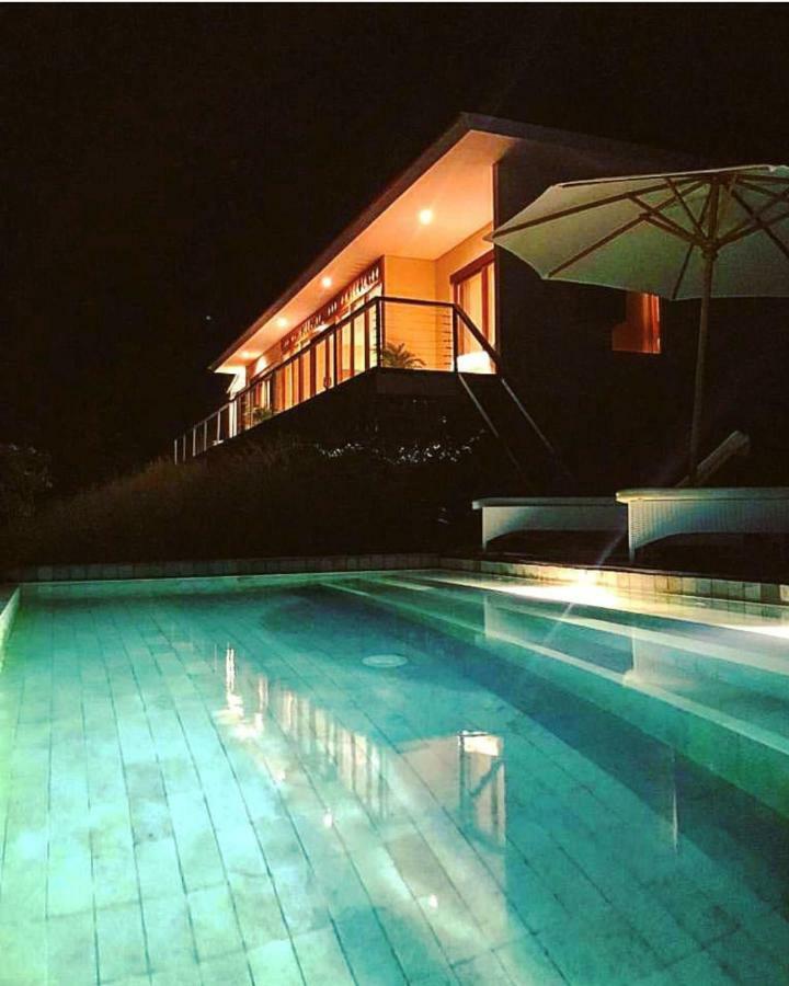 Villa Atas Pelangi Kuta  Esterno foto